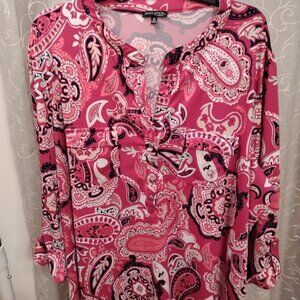 Ava & Grace Woman Paisely Top in Size 3X